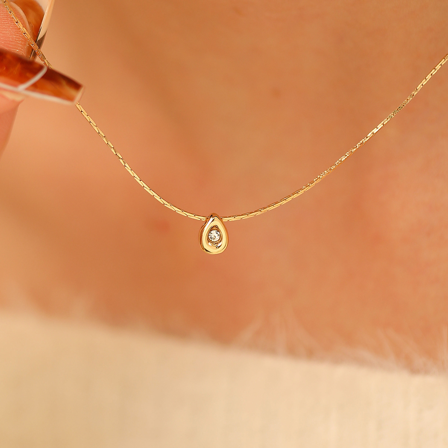 Eenvoudige Mode Waterdruppel K - Pearl Trim Chain recensie en prijs